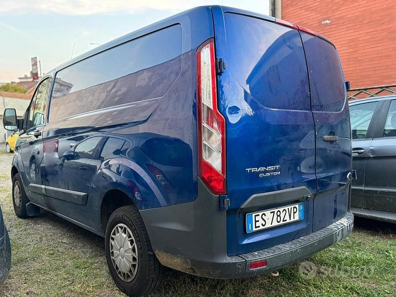 Usata Ford Transit Custom 125 CV (91 kW) 2014 Berlina