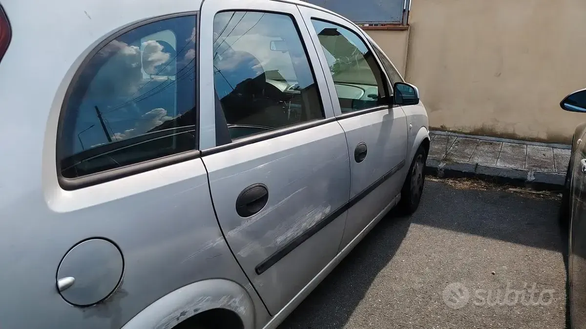 Usata Opel Meriva 101 CV (74 kW) 2005 Monovolume