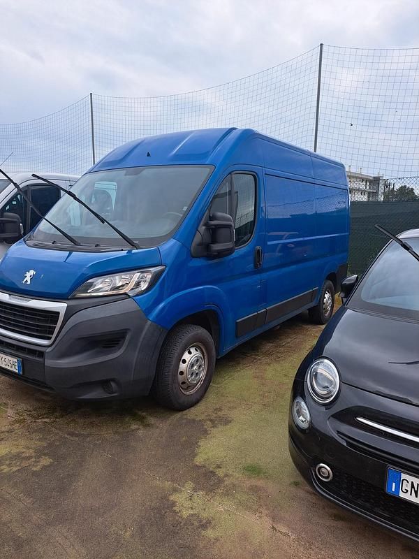Usata Peugeot Boxer 140 CV (102 kW) 2019 Blu Furgone