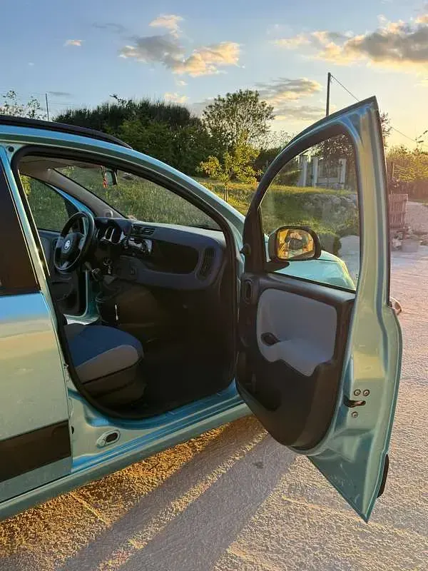 Usata Fiat Panda Easy 69 CV (50 kW) 2015 Blu/azzurro Utilitaria