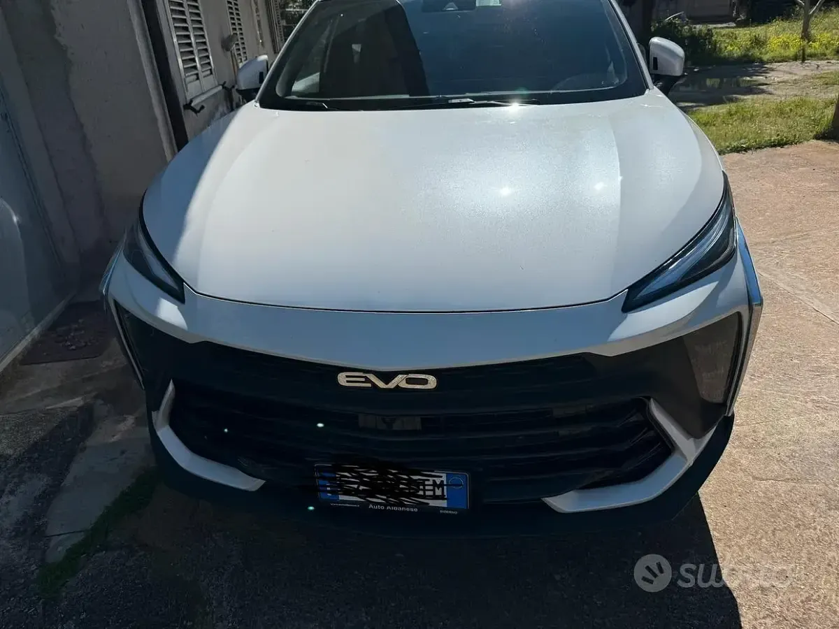 Usata EVO Evo 6 177 CV (130 kW) 2025 Bianco SUV