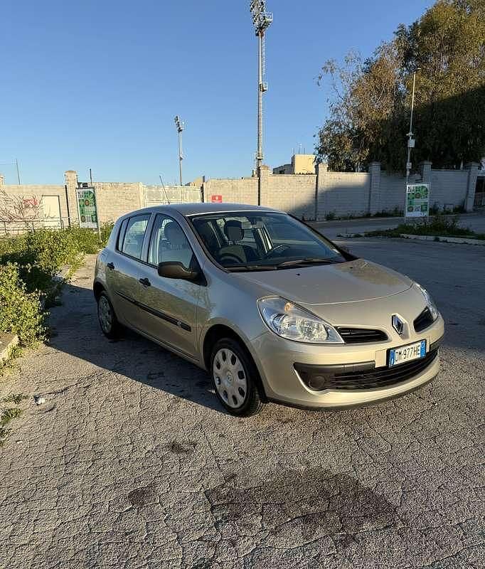 Usata Renault Clio II 65 CV (47 kW) 2008 Berlina