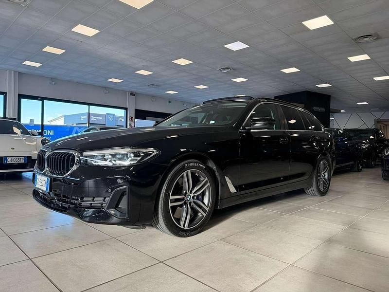 Usata BMW 530 249 CV (183 kW) 2022 Nero Station wagon