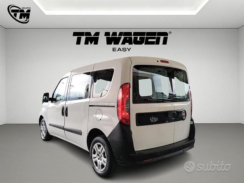 Begagnad Fiat Doblò 90 HK (66 kW) 2016 Vit Minibuss