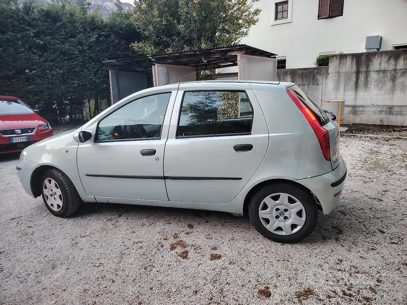 Usata Fiat Punto 2004 Utilitaria