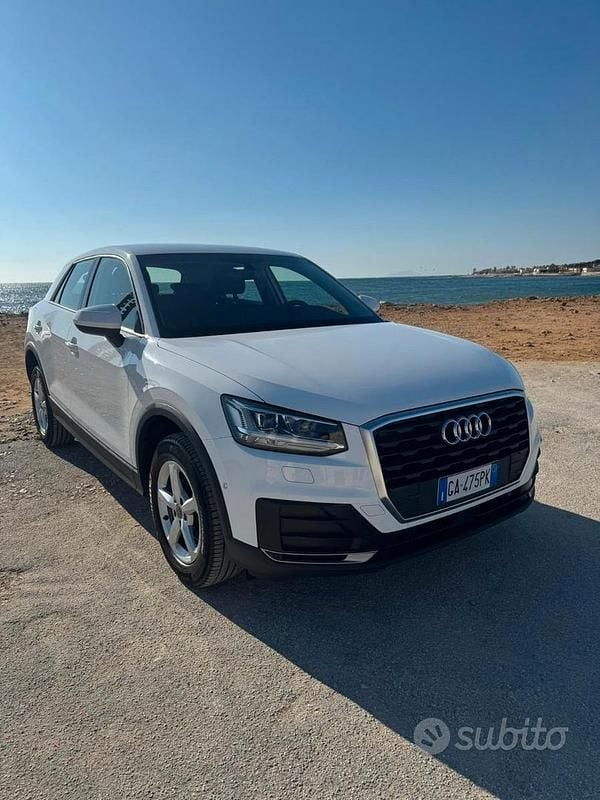 Usata Audi Q2 Premium 116 CV (85 kW) 2020 Bianco SUV