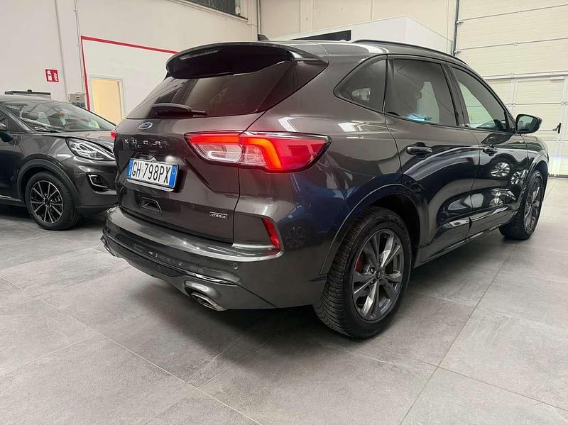Usata Ford Kuga ST-Line X 152 CV (111 kW) 2021 Grigio SUV