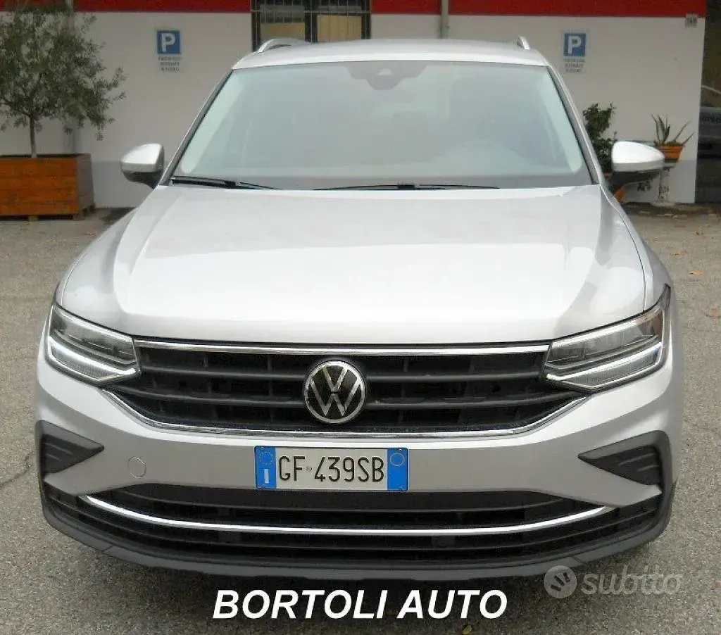 Usata VW Tiguan Life 150 CV (110 kW) 2021 Grigio SUV