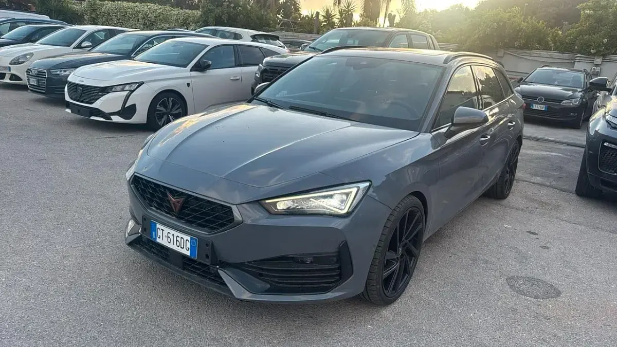Usata Cupra Leon VZ 300 CV (220 kW) 2024 Bianco Station wagon
