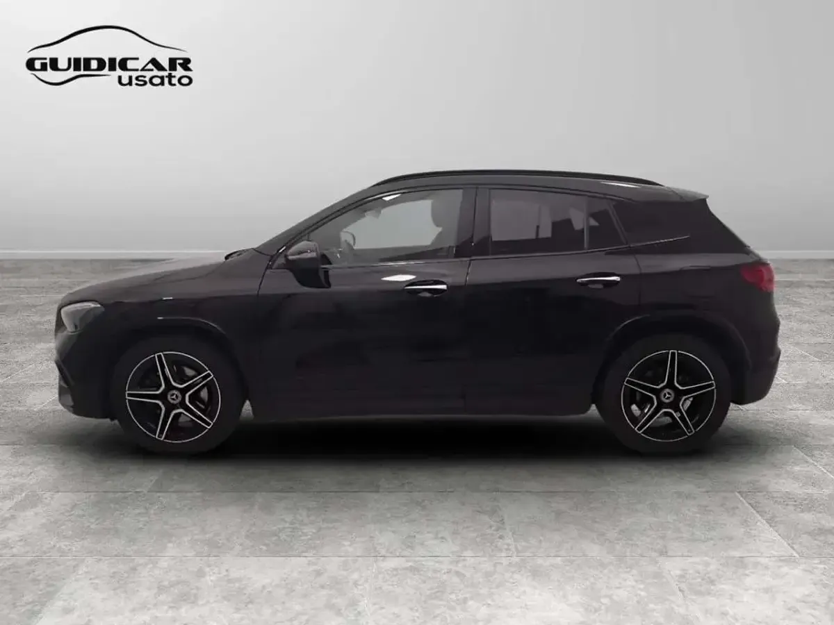 Usata Mercedes GLA180 Advanced Plus 116 CV (85 kW) 2023 Nero SUV