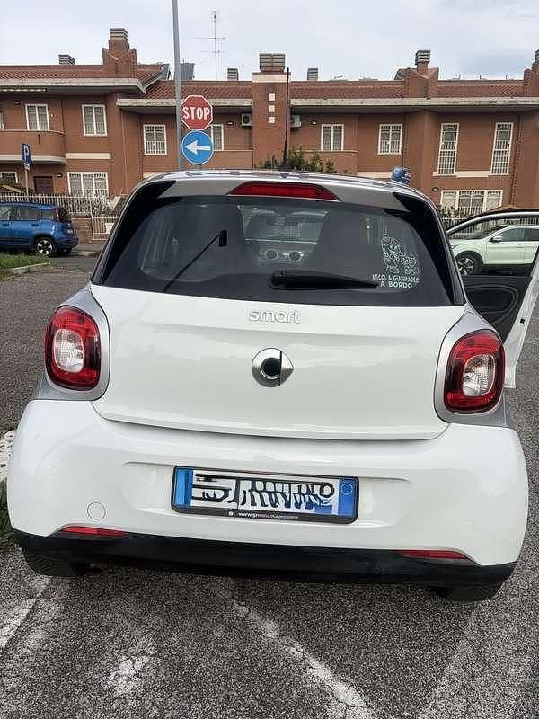 Usata Smart ForFour 71 CV (52 kW) 2018 Utilitaria