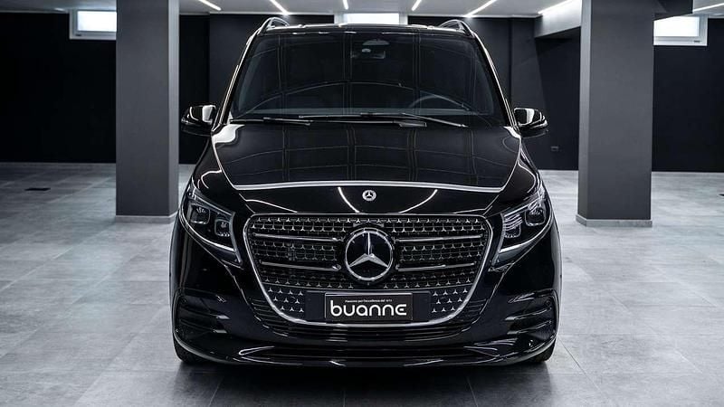 Nuova Mercedes V300 Avantgarde 237 CV (174 kW) 2025 Nero ossidania perlato Monovolume