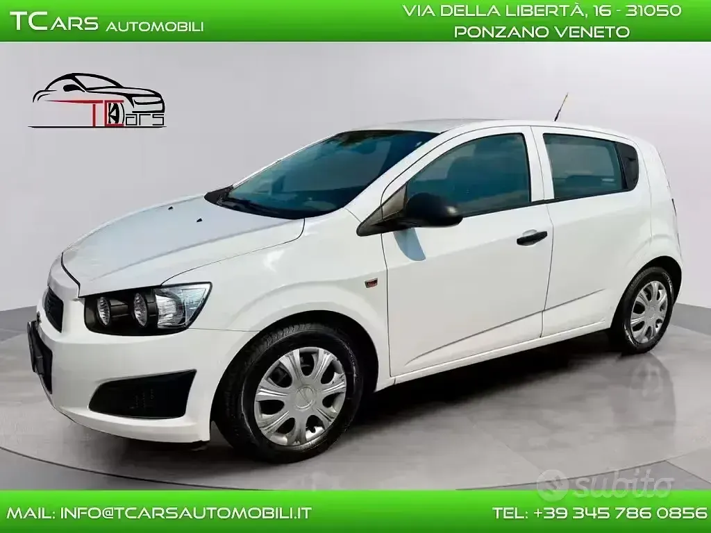 Usata Chevrolet Aveo LS 84 CV (61 kW) 2012 Bianco Berlina