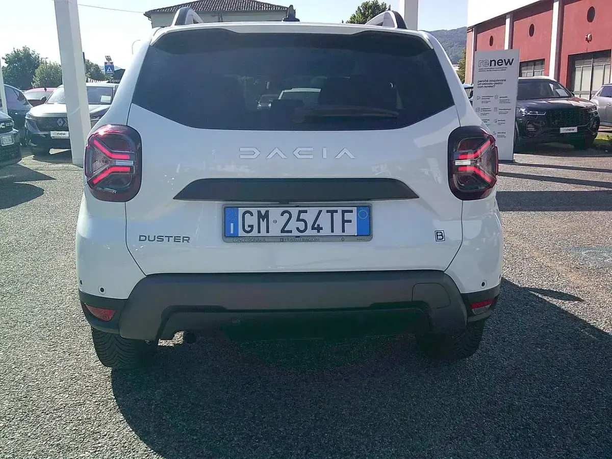 Usata Dacia Duster Prestige 116 CV (85 kW) 2023 Bianco SUV