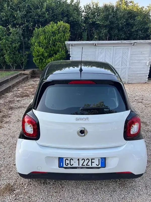 Usata Smart ForFour Superpassion 90 CV (66 kW) 2019 Bianco Utilitaria