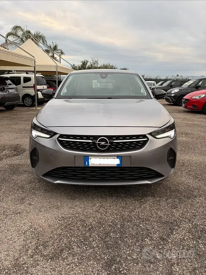 Usata Opel Corsa Elegance 101 CV (74 kW) 2021 Grigio Utilitaria