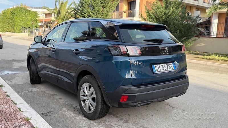 Usata Peugeot 3008 Business-Line 130 CV (95 kW) 2021 Blu SUV