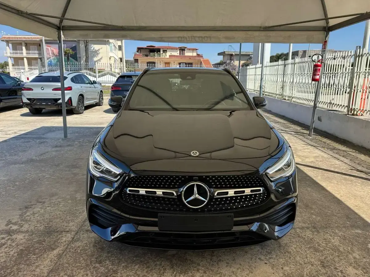Usata Mercedes GLA200 Premium 150 CV (110 kW) 2020 Nero SUV