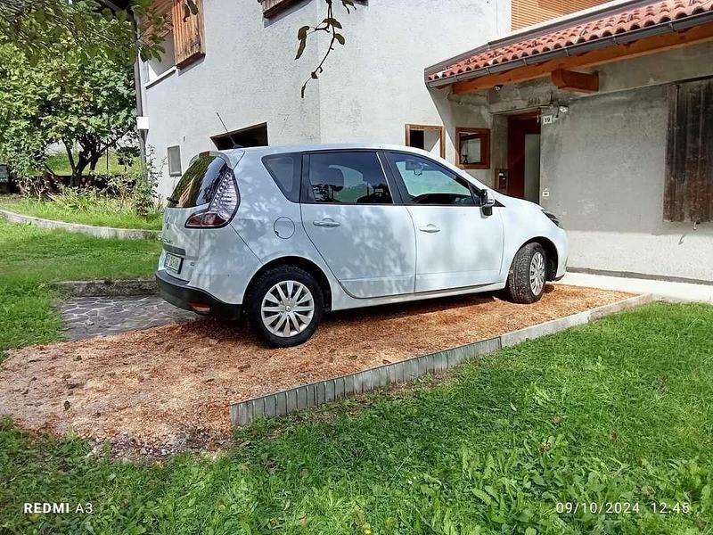 Usata Renault Scénic III LIMITED 95 CV (69 kW) 2016 Monovolume