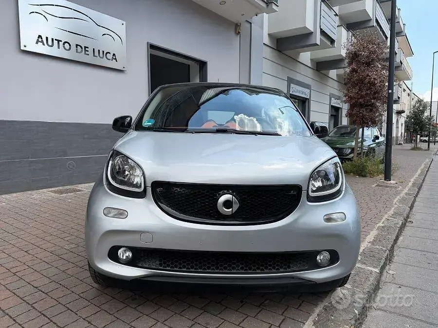 Usata Smart ForFour Passion 70 CV (51 kW) 2019 Grigio Utilitaria