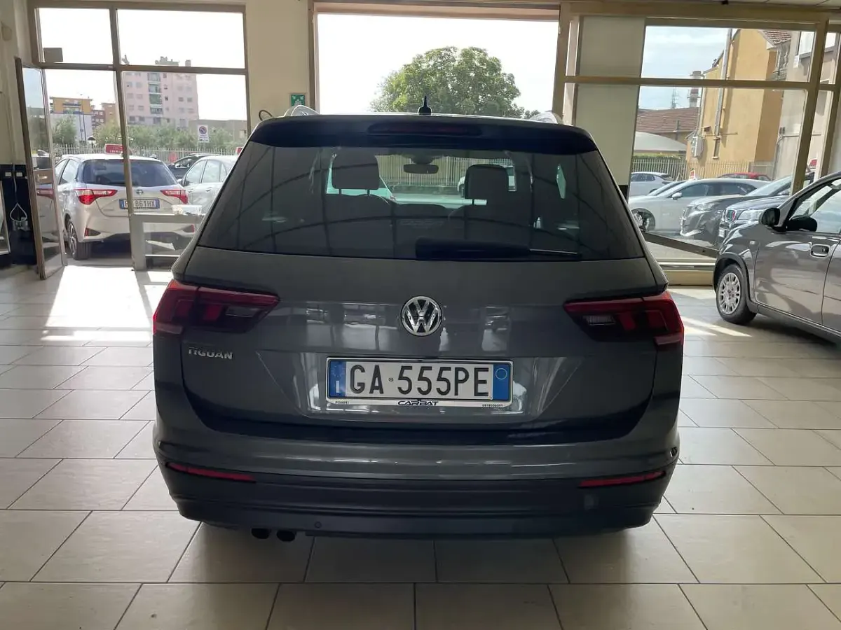 Usata VW Tiguan Business 150 CV (110 kW) 2020 Grigio SUV