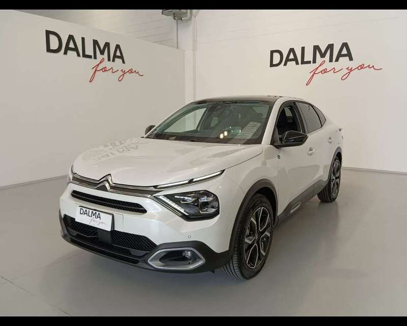 Bianco Usata 2023 Citroën e-C4 Shine SUV | 24.990 € (Cara) - Immagine 1/4