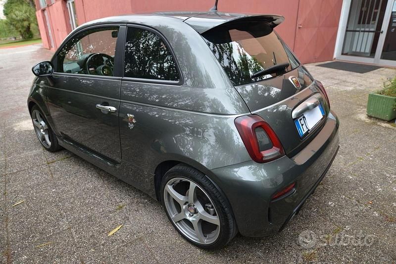 Usata Abarth 595 145 CV (106 kW) 2018 Grigio Berlina