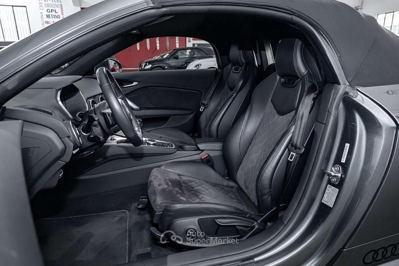 Usata Audi TT S-Line 180 CV (132 kW) 2017 Grigio Cabrio