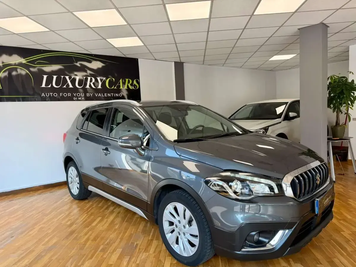 Usata Suzuki SX4 S-Cross 111 CV (81 kW) 2019 Grigio SUV