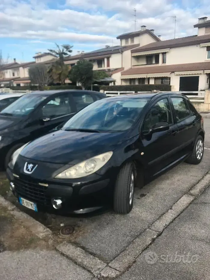 Usata Peugeot 307 88 CV (64 kW) 2007 Nero Berlina