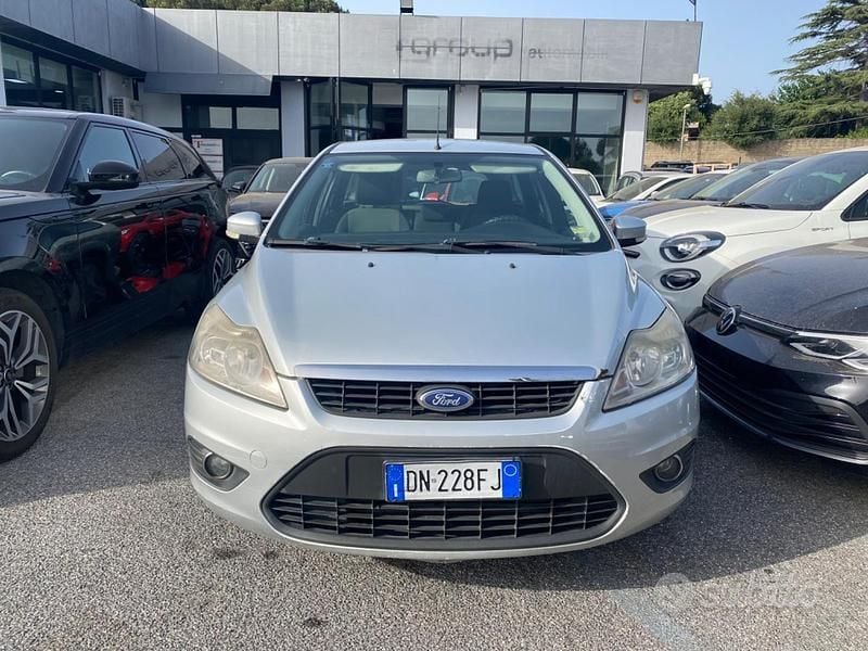 Usata Ford Focus 90 CV (66 kW) 2008 Argento Station wagon