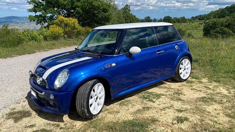 Usata Mini John Cooper Works 211 CV (155 kW) 2005 Blu/azzurro Utilitaria
