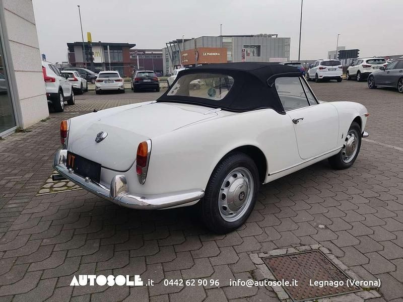 Usata Alfa Romeo Giulietta 80 CV (58 kW) 1961 Bianco Cabrio