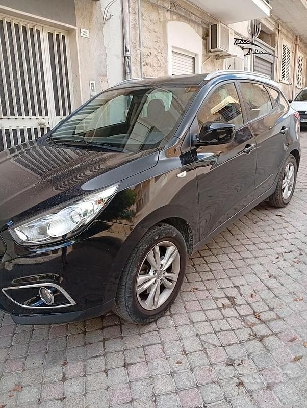 Usata Hyundai ix35 135 CV (99 kW) 2013 Nero SUV