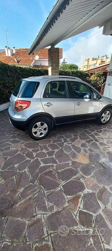 Usata Fiat Sedici Dynamic 107 CV (78 kW) 2005 Grigio SUV