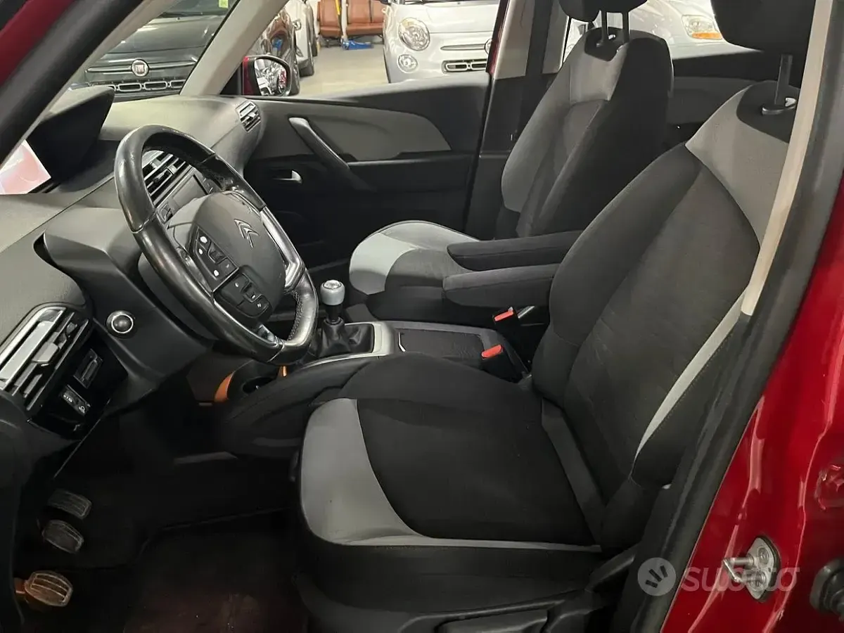 Usata Citroën Grand C4 Picasso 120 CV (88 kW) 2016 Rosso Monovolume