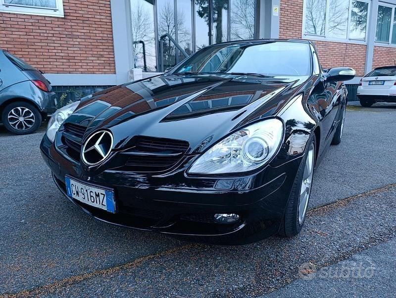 Usata Mercedes SLK200 163 CV (119 kW) 2005 Nero Cabrio