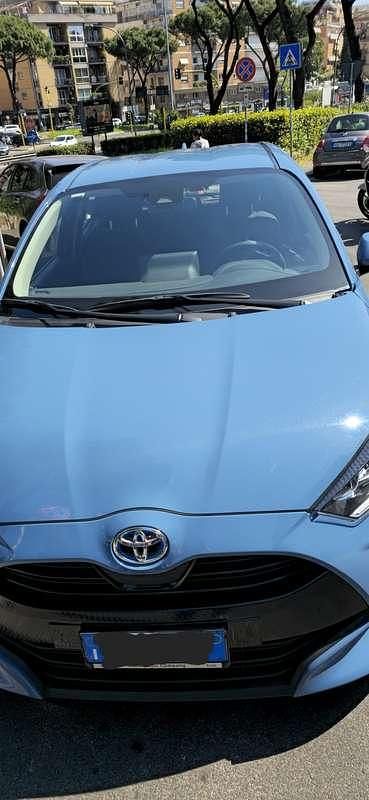 Usata Toyota Yaris Hybrid Trend 92 CV (67 kW) 2020 Blu/azzurro Berlina