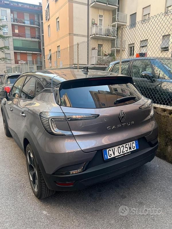 Usata Renault Captur Techno 100 CV (73 kW) 2024 SUV