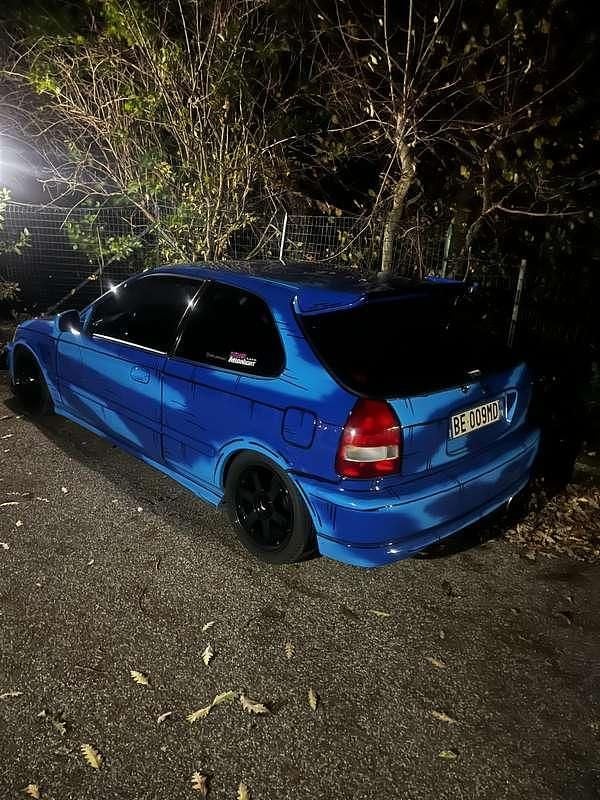 Usata Honda Civic 90 CV (66 kW) 1999 Berlina