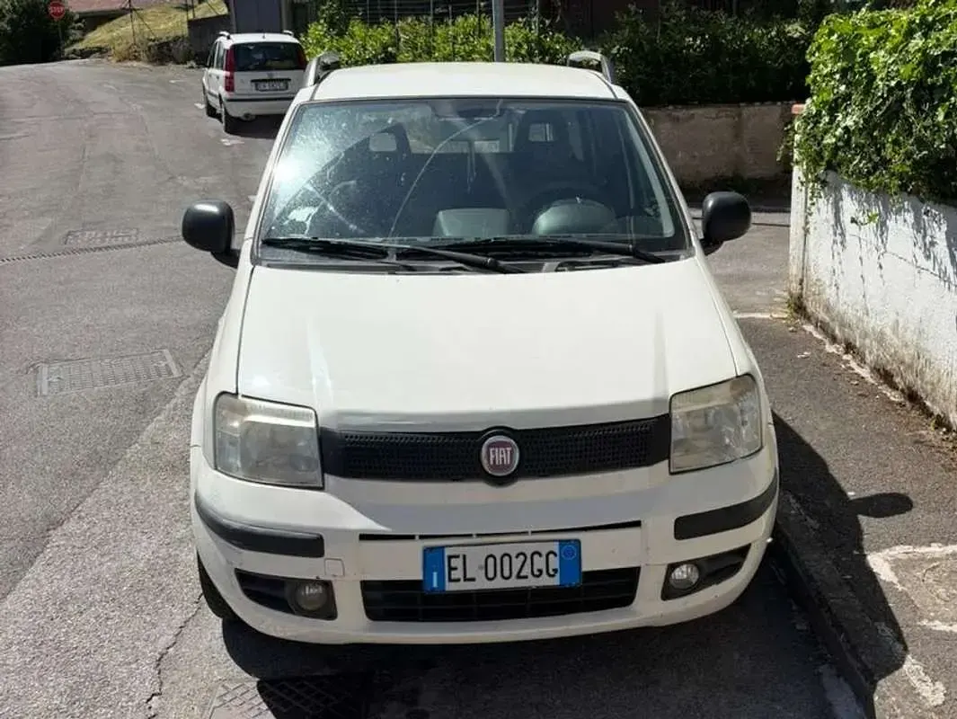 Usata Fiat Panda Classica 69 CV (50 kW) 2012 Bianco Utilitaria