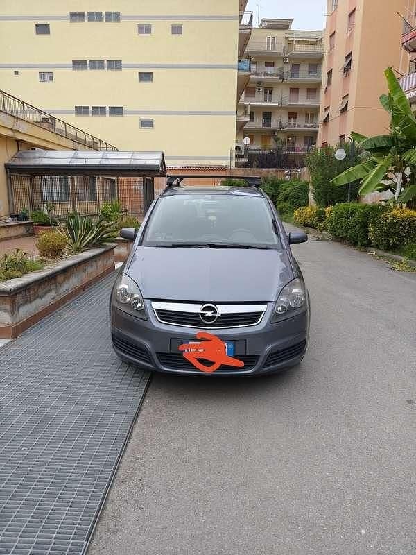 Usata Opel Zafira Enjoy 120 CV (88 kW) 2005 Monovolume