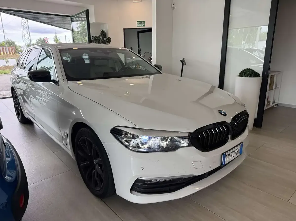 Usata BMW 530 249 CV (183 kW) 2017 Bianco Station wagon