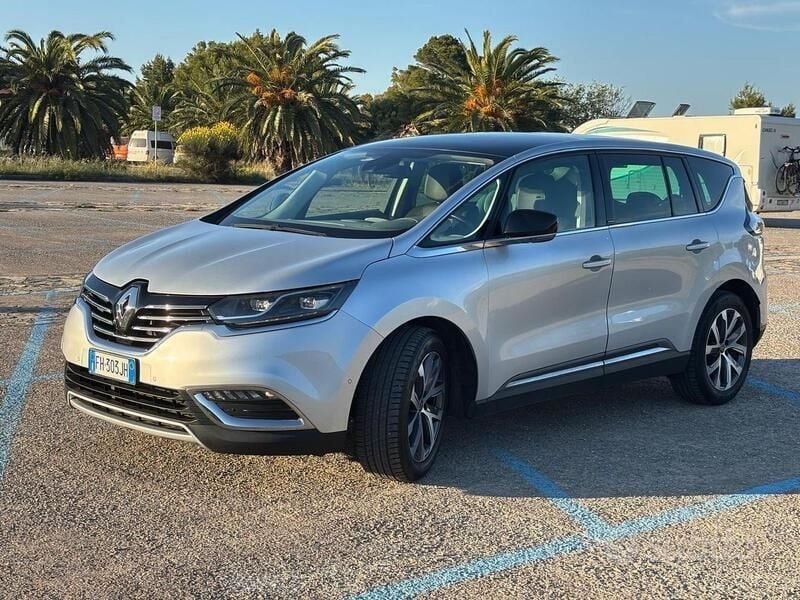 Grigio Usata 2017 Renault Espace Intens Monovolume | 15.000 € (Buon prezzo) - Immagine 1/4