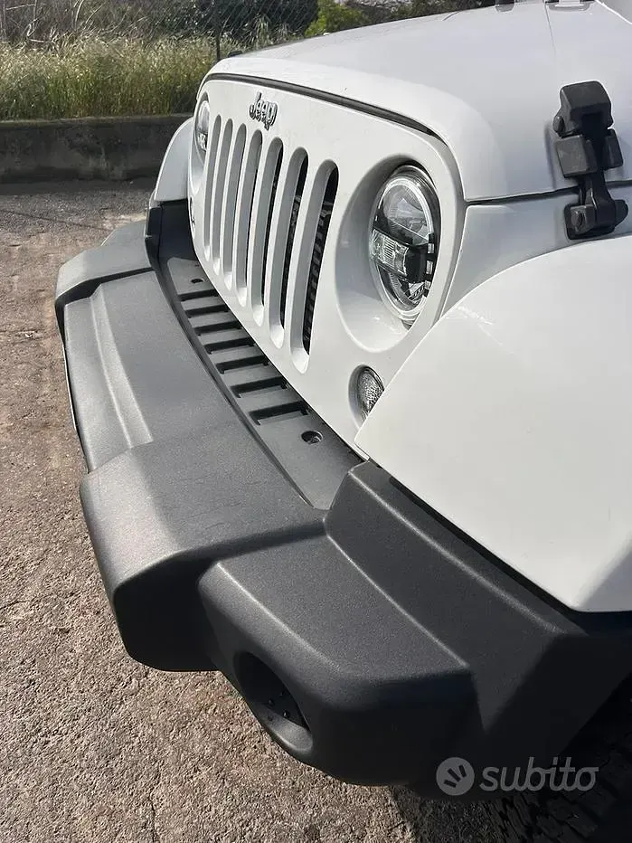 Usata Jeep Wrangler 200 CV (147 kW) 2015 Bianco SUV