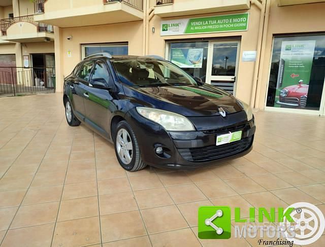 Nero Usata 2010 Renault Mégane GrandTour Station wagon | 2900 € (Buon prezzo) - Immagine 1/4