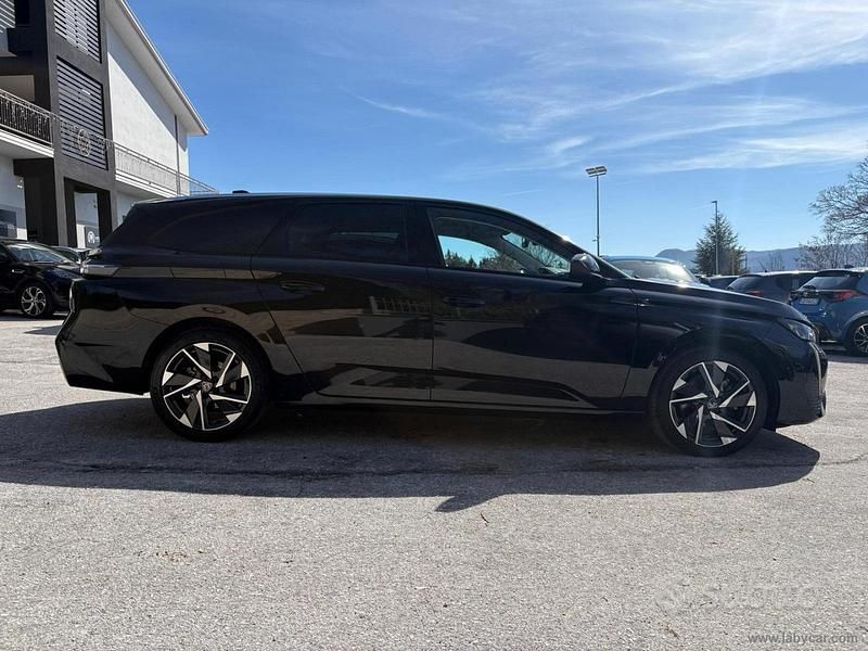 Usata Peugeot 308 Allure 131 CV (96 kW) 2024 Nero Station wagon