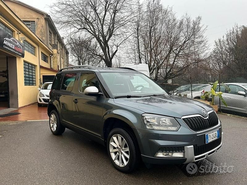 Usata Skoda Yeti GreenLine 105 CV (77 kW) 2015 Grigio SUV
