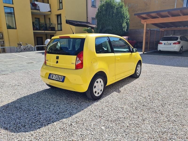 Usata Seat Mii Style 60 CV (44 kW) 2012 Giallo Utilitaria