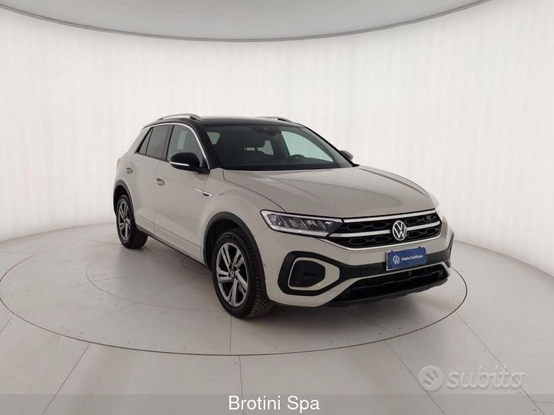 Usata VW T-Roc R-line 116 CV (85 kW) 2022 Grigio SUV
